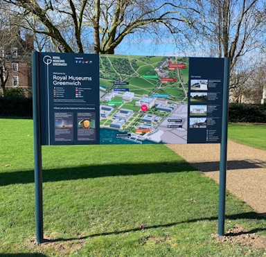 Royal museums Post mounted signage