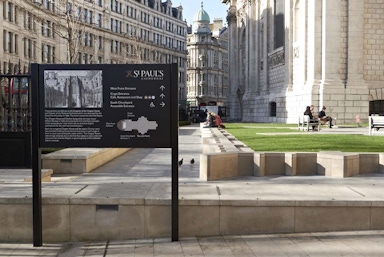 st pauls Post mounted signage