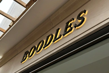 Boodles Halo Illuminated Letters