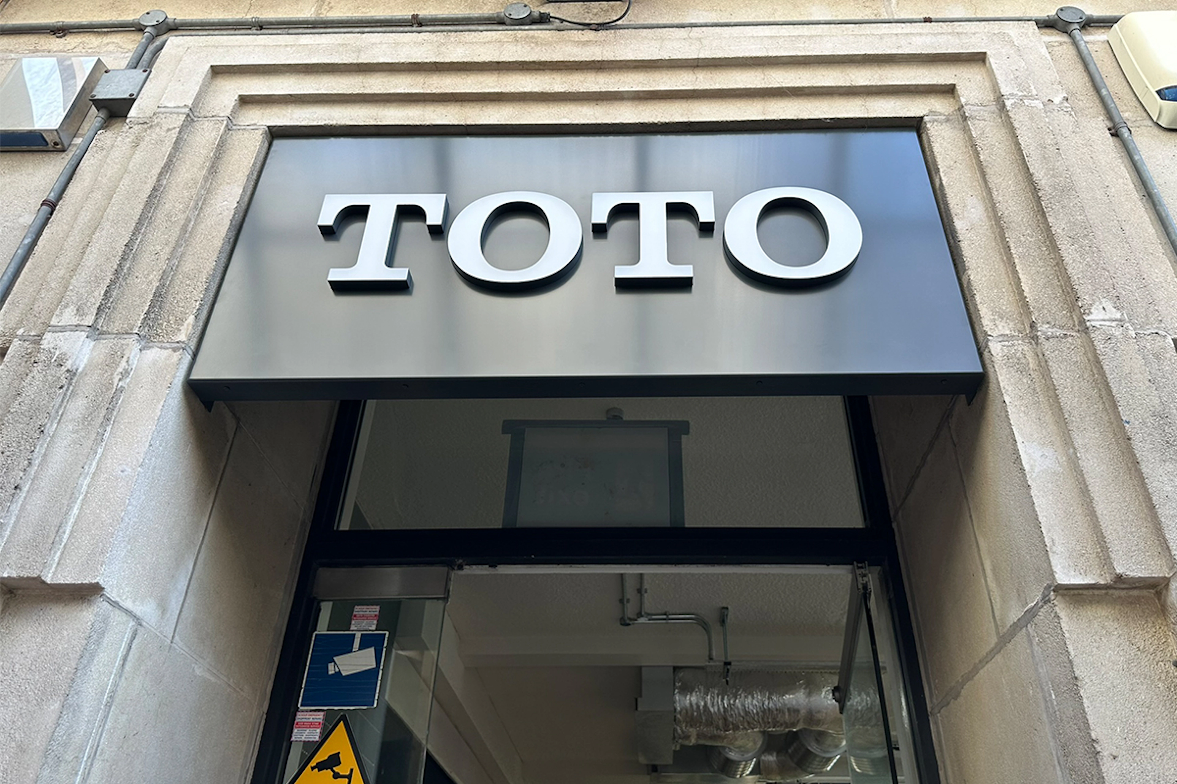 Toto Fascia