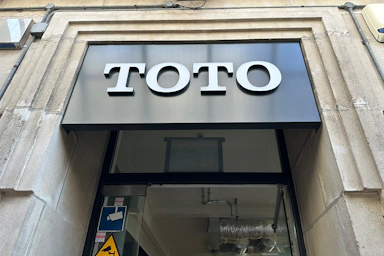 Toto Fascia