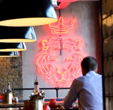 Pizza Union neon signage