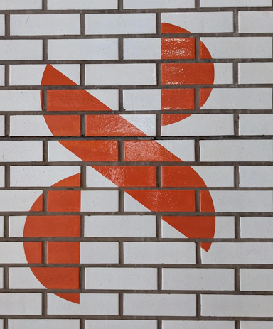 Signwriting on tiles